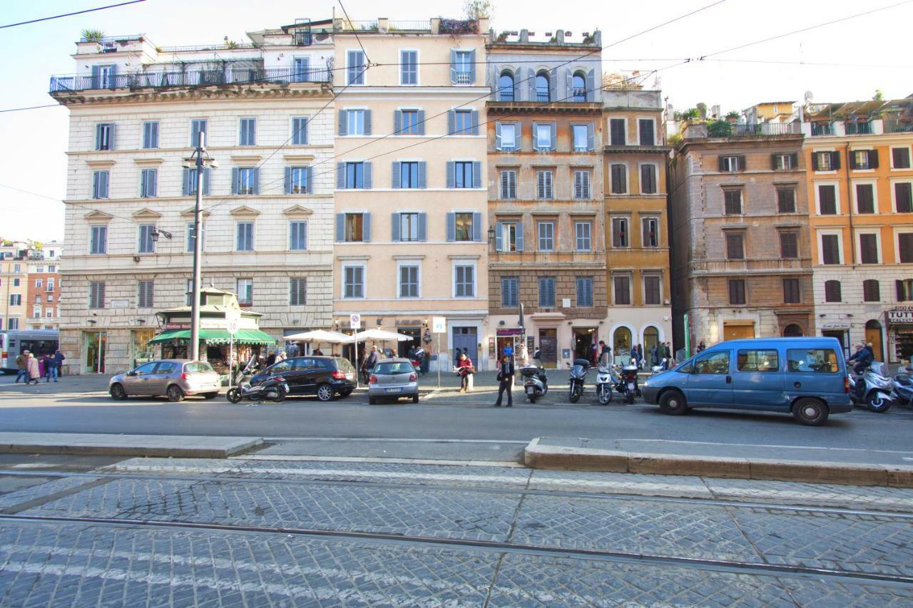 Arenula Luxury Apartment Rome Extérieur photo